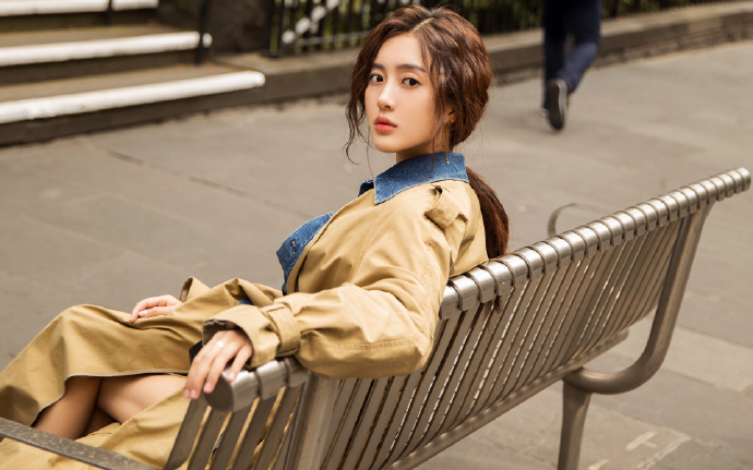 习近平就尼日利亚前总统布哈里逝世向尼日利亚总统提努布致唁电